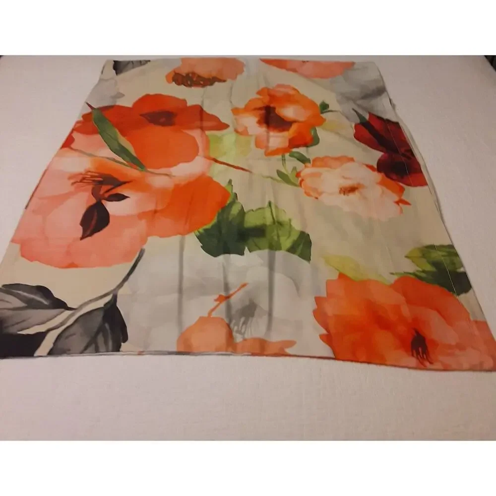 Vivre Duvet & Euro Sham Vibrant Poppies 2pc note